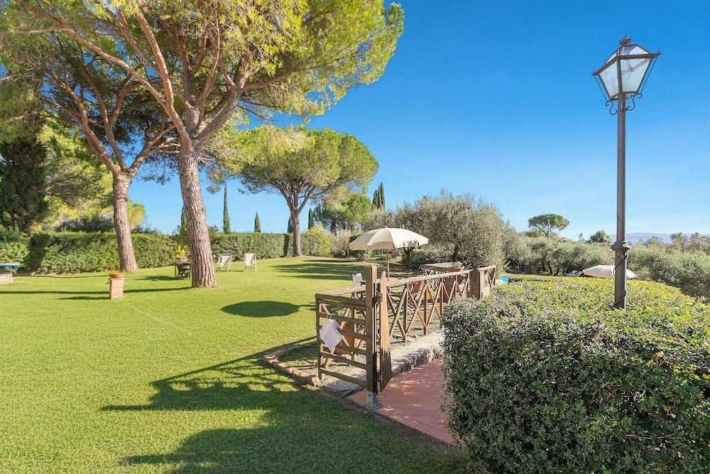 Amazing Chianti Site Pini Shared Pool