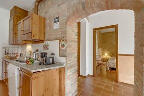 Charming Borgo Ciclamino Pool Activities