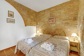 Charming Borgo Ciclamino Pool Activities