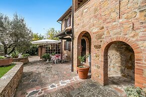 Charming Borgo Ciclamino Pool Activities
