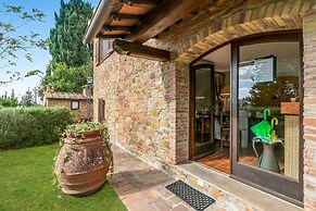 Charming Borgo Ciclamino Pool Activities