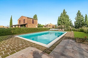 Charming Borgo Ciclamino Pool Activities