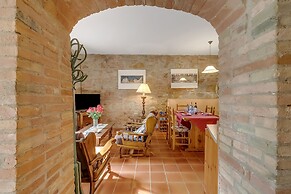 Charming Borgo Ciclamino Pool Activities