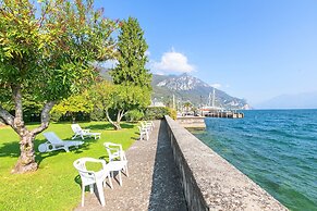 Lake Front Bogliaco in Gargnano