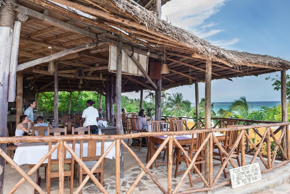 Sand Bank View Hotel