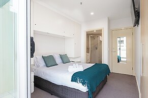 Beachfront Serenity Glenelg
