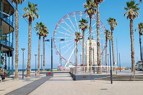 Beachfront Serenity Glenelg