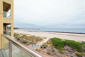 Beachfront Serenity Glenelg