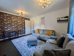 Charming 2-bedroom Flat in London