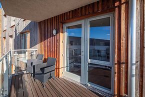 Stunning 2BR Flat With Balcony
