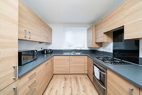 Charming 2-bedroom House in Northfleet