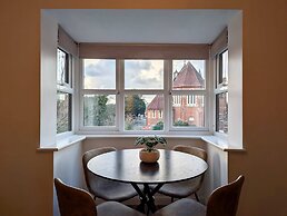 Charming and Modern 1-bedroom Flat