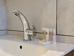 Charming and Modern 1-bedroom Flat
