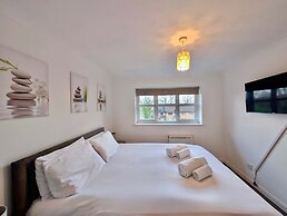 Charming and Modern 1-bedroom Flat