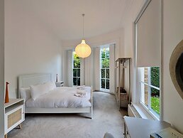 Elegant 2-bed Flat in Shenfield