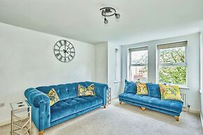Charming 2-bedroom Flat in South Croydon