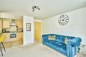 Charming 2-bedroom Flat in South Croydon