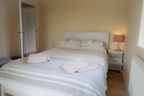 Spacious Home Near Porthtowan Beach