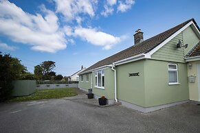 Spacious Home Near Porthtowan Beach