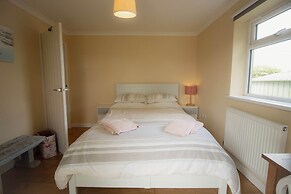 Spacious Home Near Porthtowan Beach