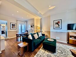 Charming Two-bedroom Home in London