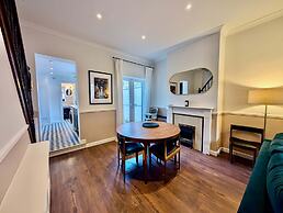 Charming Two-bedroom Home in London