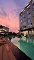 AURUM BY RJ RESORT