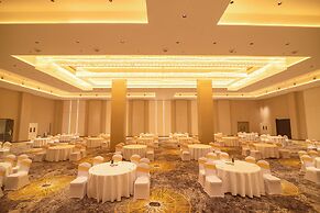 AURUM BY RJ RESORT