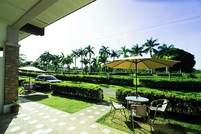 Brevant Pool Club And Resort