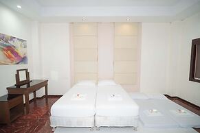 Brevant Pool Club And Resort