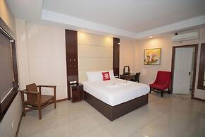 Brevant Pool Club And Resort