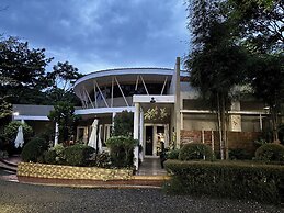 Alejandro'S Suites & Venue