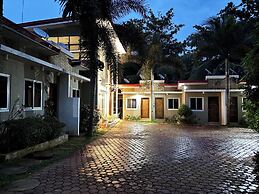Alejandro'S Suites & Venue