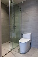 Q Space Sathorn - Narathiwas 18