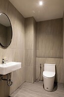 Q Space Sathorn - Narathiwas 18