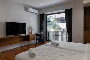 Q Space Sathorn - Narathiwas 18