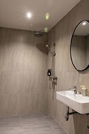 Q Space Sathorn - Narathiwas 18