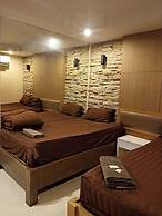 The Room Suphanburi