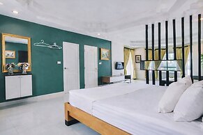 The Room Suphanburi