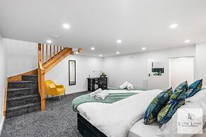 Top Hat - 1 Bed Apartment