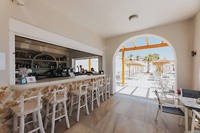 Naxos Grand Hotel