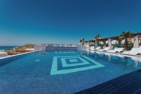 Naxos Grand Hotel