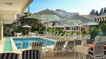 Green Palm Hotel