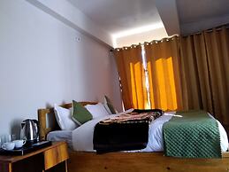 Mount Aura Stay & Dine