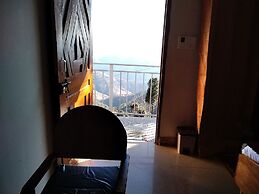 Mount Aura Stay & Dine