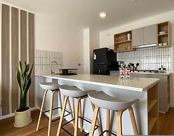 w Modern Cozy 2BR w Balcony in Miraflores