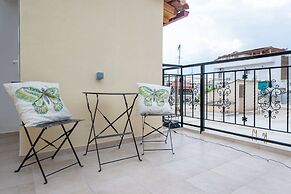 Home Easy Kalamata - Central Stylish Maisonette