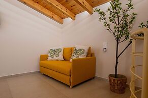 Home Easy Kalamata - Central Stylish Maisonette