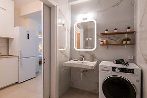 Home Easy Kalamata - Central Stylish Maisonette