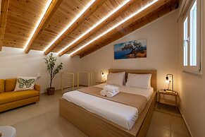 Home Easy Kalamata - Central Stylish Maisonette